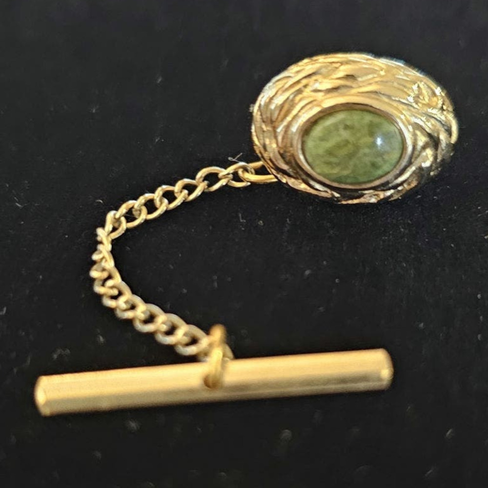 Vintage‎ Green Jade & Gold Toned Tie Scarf Pin